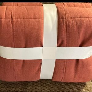 Brand New Thick King Quilt Set